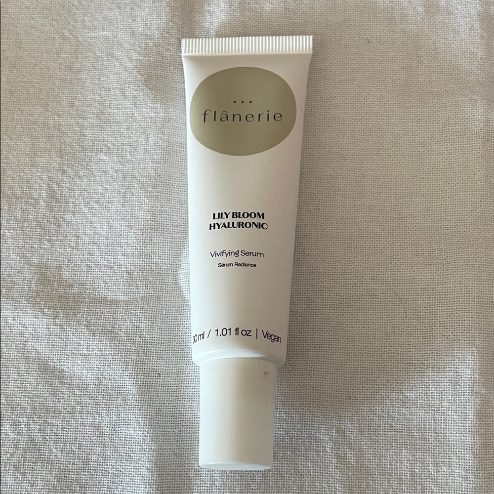 Flânerie Lily Bloom Hyaluronic Serum